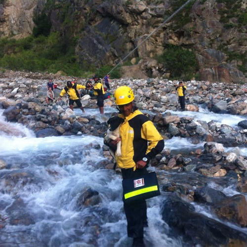 traveler-doctors-medical-escort-01